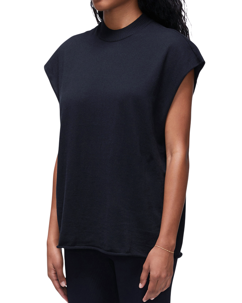 Cashmere Sleeveless Sweater in Black